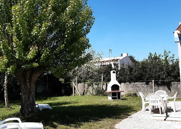 Maison De A - Proche - Animaux Admis - Fr-1-823-88